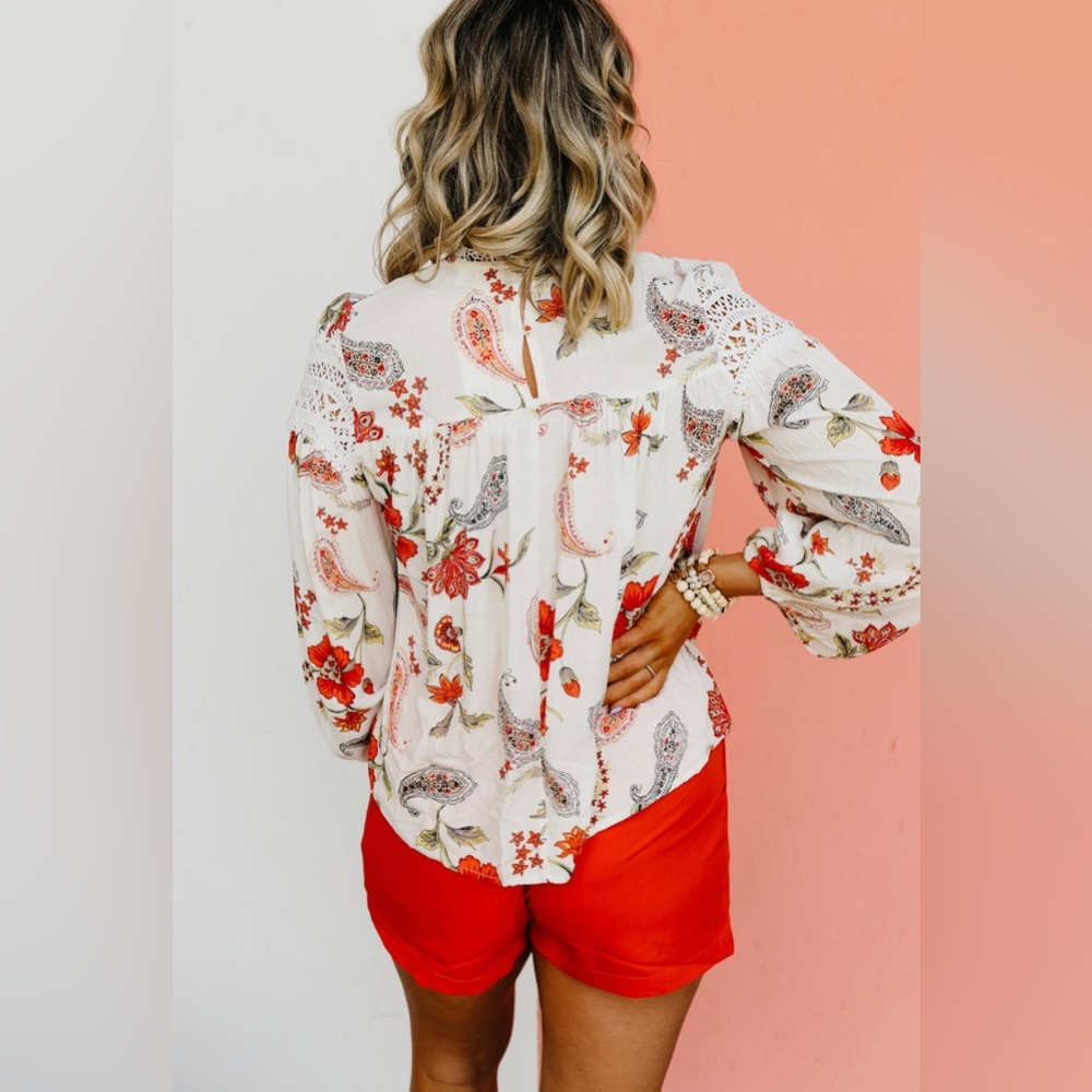 NWOT Fate Lace Floral Blouse - Picture 2 of 10